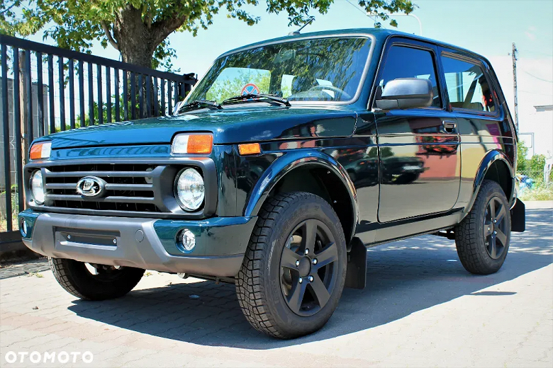 У АвтоВАЗа закончились ремни безопасности для Lada Niva Legend 3D ...